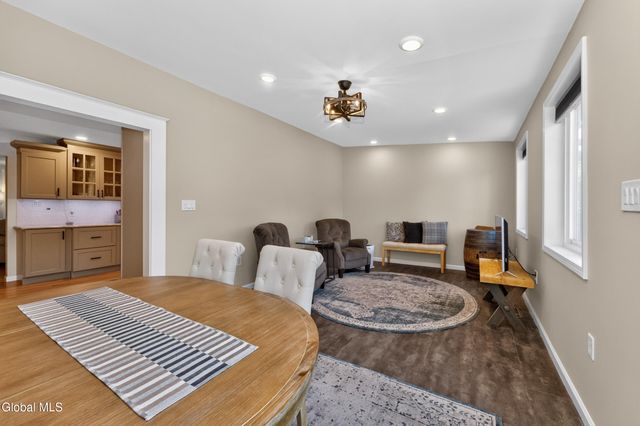 521 Russell Road, Bethlehem, NY 12203