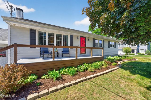 521 Russell Road, Bethlehem, NY 12203