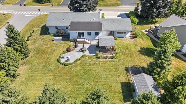 521 Russell Road, Bethlehem, NY 12203