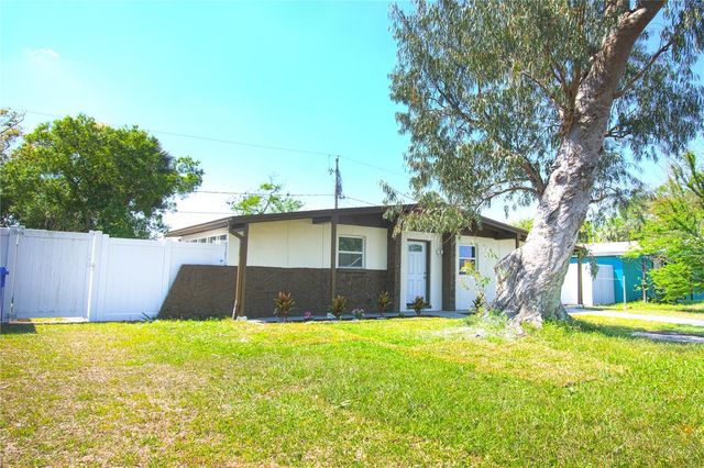 8307 LIBBY LANE, Tampa, FL 33619