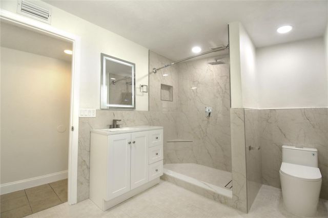 8307 LIBBY LANE, Tampa, FL 33619