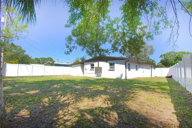 8307 LIBBY LANE, Tampa, FL 33619