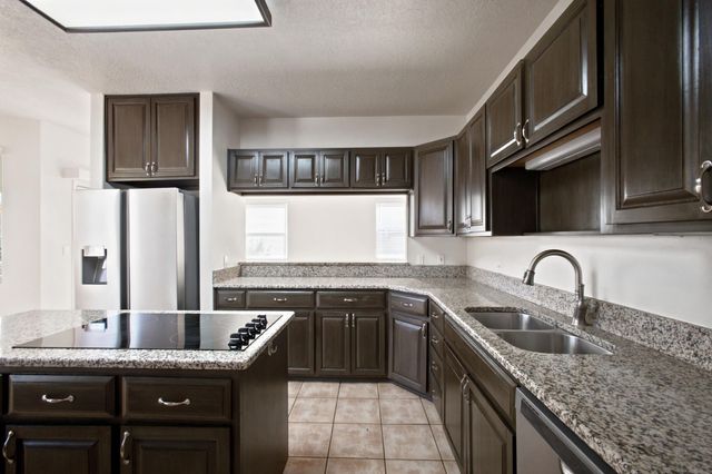 7808 Morris Rippel Place NE, Albuquerque, NM 87122