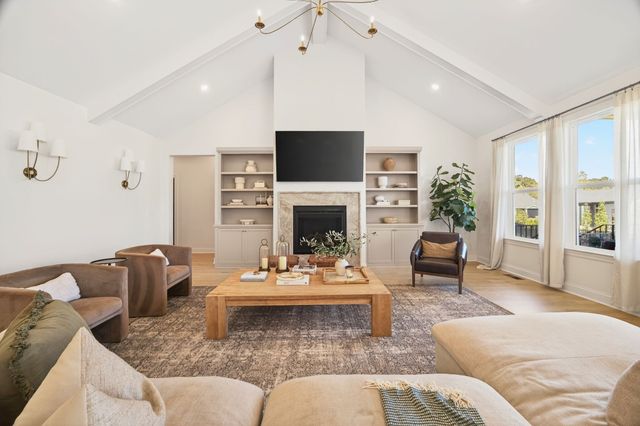 5102 High Park Hill Dr, Arrington, TN 37014