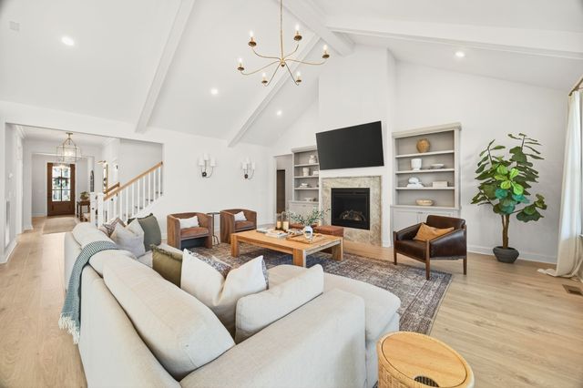 5102 High Park Hill Dr, Arrington, TN 37014