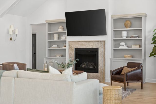 5102 High Park Hill Dr, Arrington, TN 37014