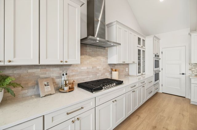 5102 High Park Hill Dr, Arrington, TN 37014