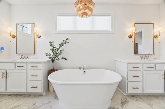 5102 High Park Hill Dr, Arrington, TN 37014