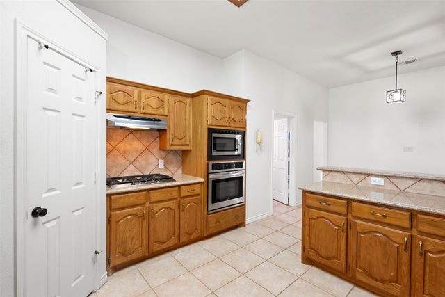 123 Catawba Road, Waxahachie, TX 75165