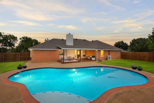 123 Catawba Road, Waxahachie, TX 75165