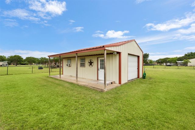 123 Catawba Road, Waxahachie, TX 75165