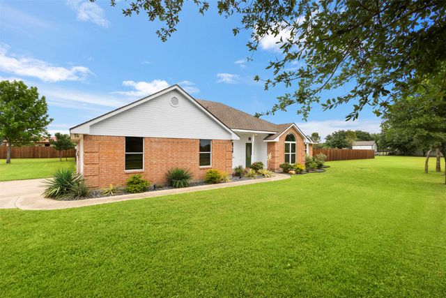 123 Catawba Road, Waxahachie, TX 75165