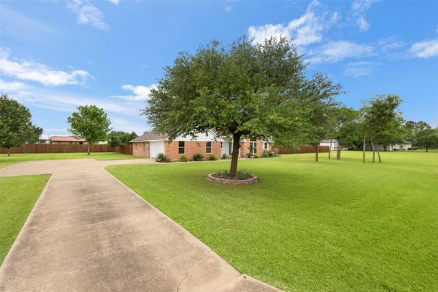 123 Catawba Road, Waxahachie, TX 75165