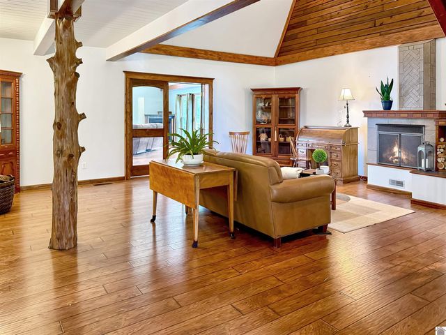 126 Cranfield Lane, New Concord, KY 42076