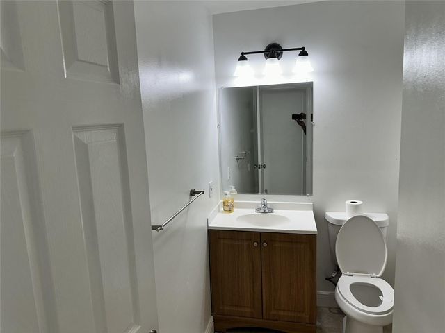 7546 NW 44th Court West, Coral Springs, FL 33065