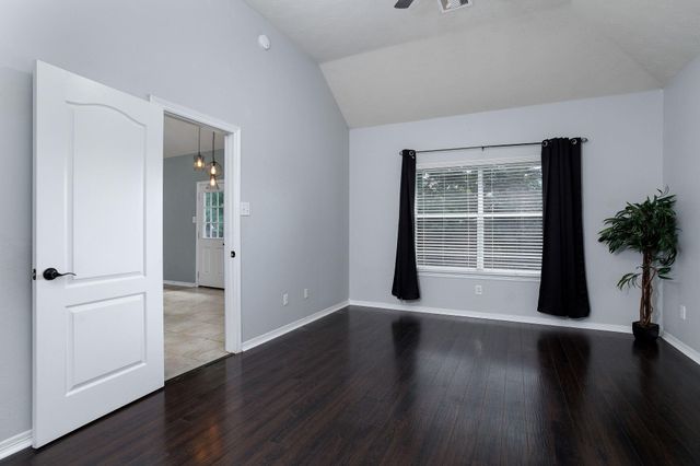 28610 Hidden Cove Drive, Magnolia, TX 77354