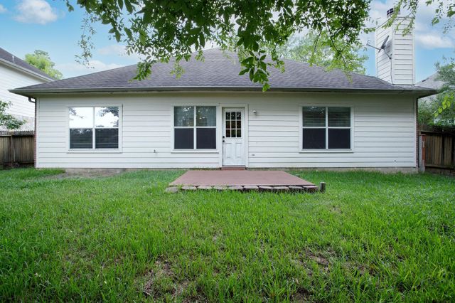 28610 Hidden Cove Drive, Magnolia, TX 77354
