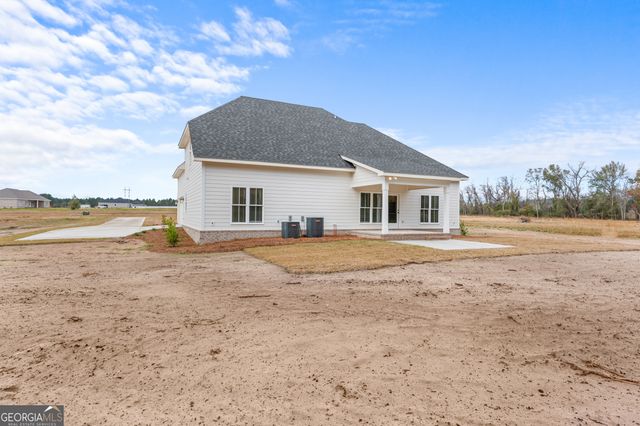 137 Pin Oak Lane, Statesboro, GA 30458