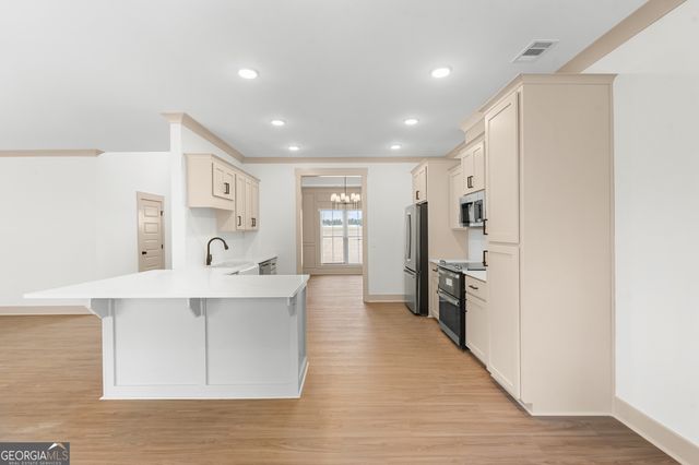 137 Pin Oak Lane, Statesboro, GA 30458