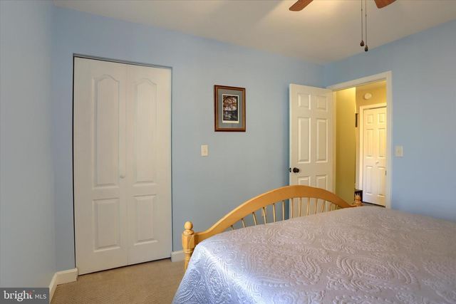 8620 MONNS GAP RD, Waynesboro, PA 17268