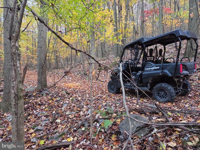 8620 MONNS GAP RD, Waynesboro, PA 17268