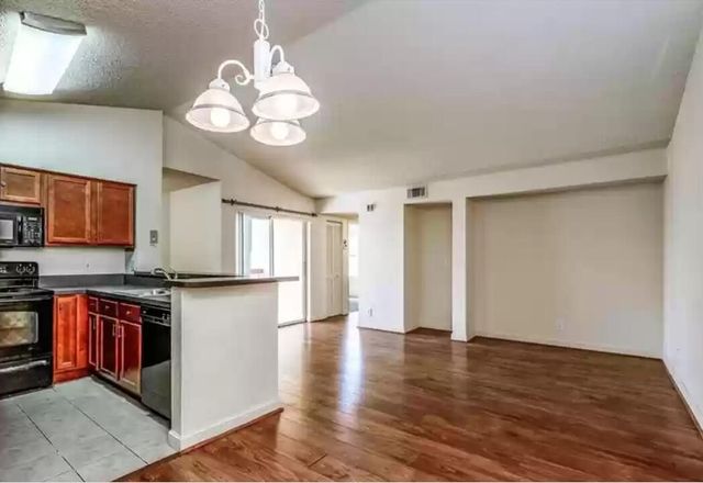 7630 Westwood Drive 313, Tamarac, FL 33321