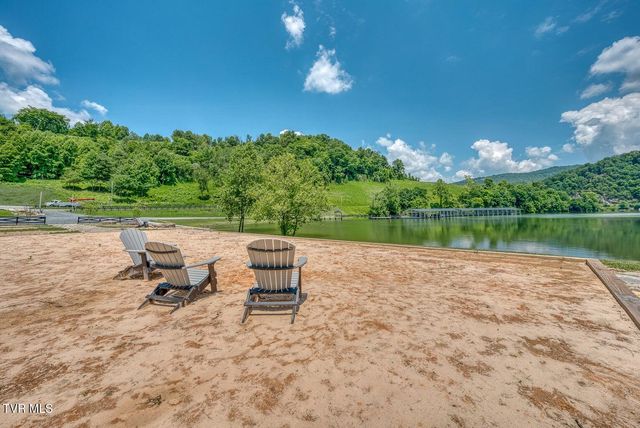 23 Cowan Town Road, Butler, TN 37640