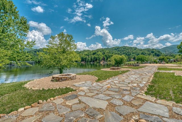 23 Cowan Town Road, Butler, TN 37640