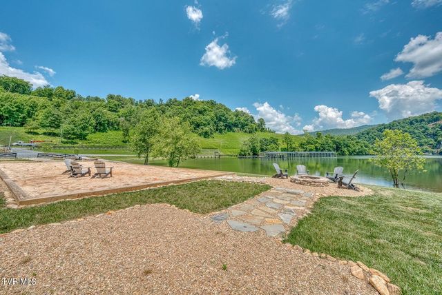 23 Cowan Town Road, Butler, TN 37640