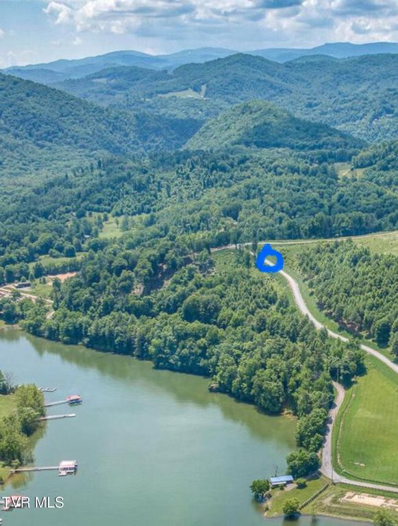 23 Cowan Town Road, Butler, TN 37640