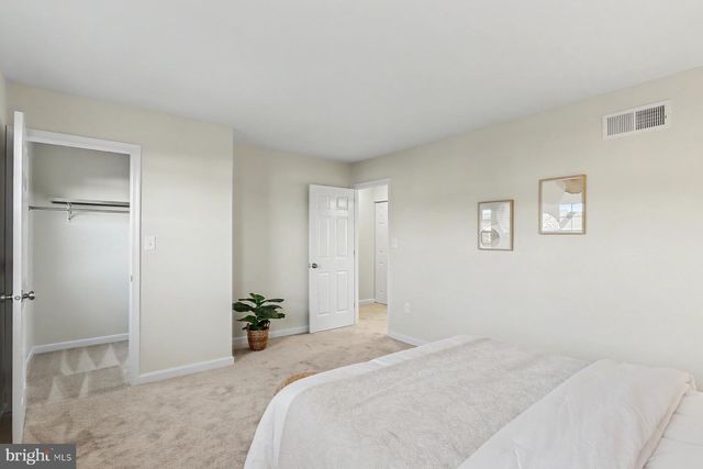 295 ROBIN HILL CIR, York, PA 17404