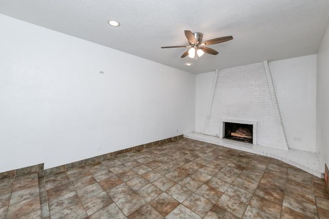 4326 E Gettysburg Avenue, Fresno, CA 93726