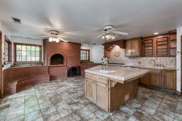 4326 E Gettysburg Avenue, Fresno, CA 93726