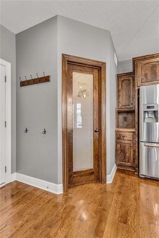 21913 W 95th Terrace, Lenexa, KS 66220