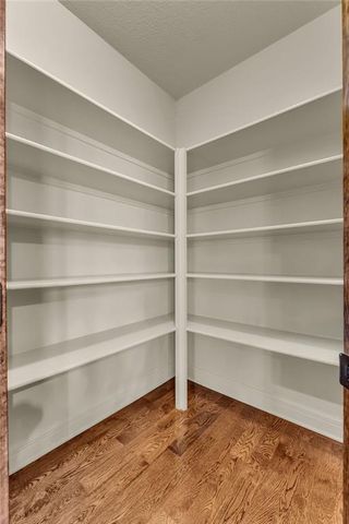 21913 W 95th Terrace, Lenexa, KS 66220