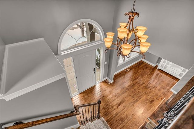 21913 W 95th Terrace, Lenexa, KS 66220