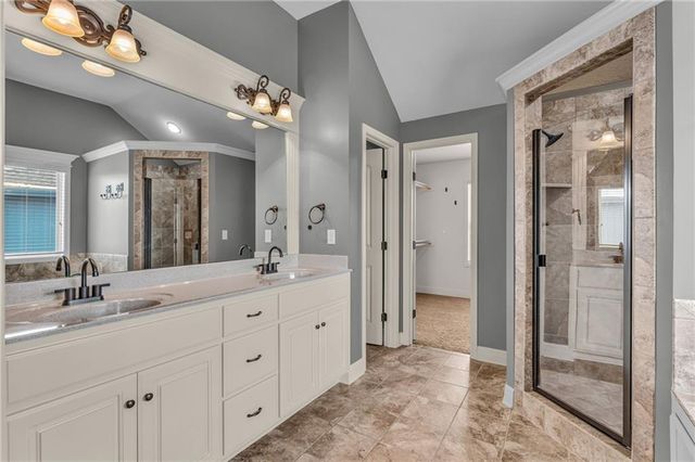 21913 W 95th Terrace, Lenexa, KS 66220