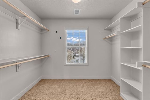 21913 W 95th Terrace, Lenexa, KS 66220