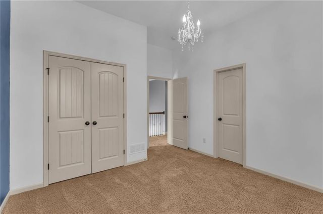 21913 W 95th Terrace, Lenexa, KS 66220