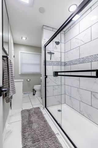 432 W 67th Lane, Merrillville, IN 46410