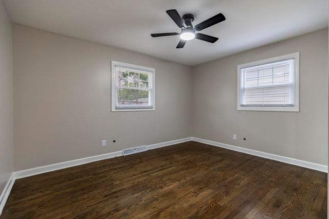 432 W 67th Lane, Merrillville, IN 46410