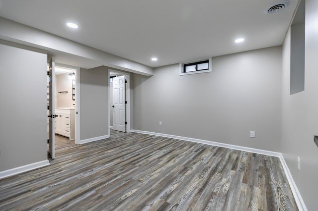 432 W 67th Lane, Merrillville, IN 46410