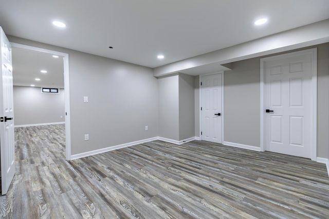 432 W 67th Lane, Merrillville, IN 46410