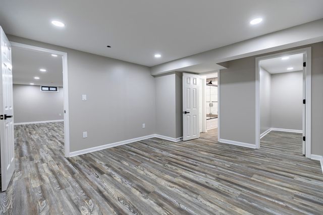 432 W 67th Lane, Merrillville, IN 46410