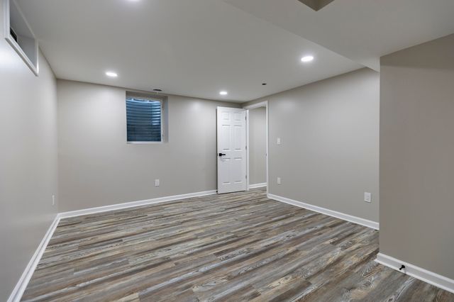 432 W 67th Lane, Merrillville, IN 46410