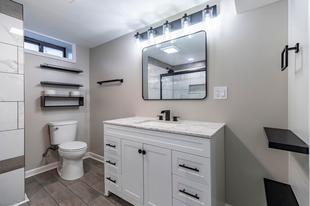 432 W 67th Lane, Merrillville, IN 46410