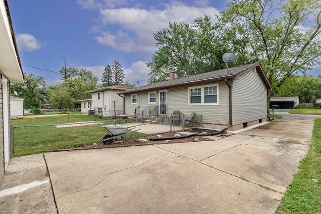 432 W 67th Lane, Merrillville, IN 46410