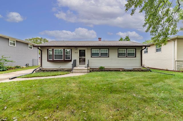 432 W 67th Lane, Merrillville, IN 46410