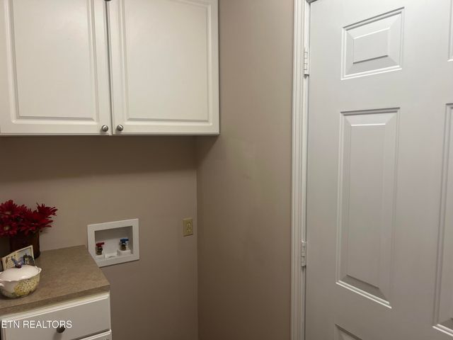 137 Lakeshire Drive, Crossville, TN 38558