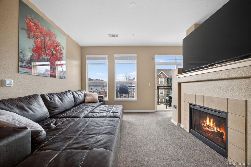 Image 12 of property listing at 10184 Park Meadows Drive 1205, Lone Tree, CO 80124